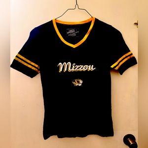 Campus Heritage Size Large NWOT